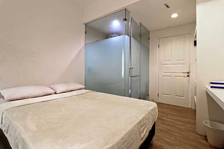 Rumah Kayu Manis Bintaro