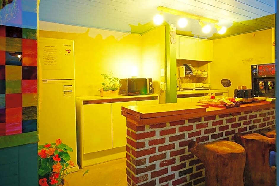 Hanulgiwa Hanok Stay