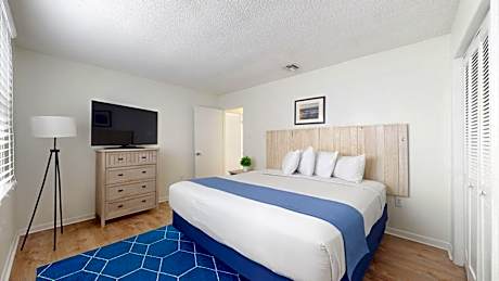2 Bedroom Apartment - Unit 400