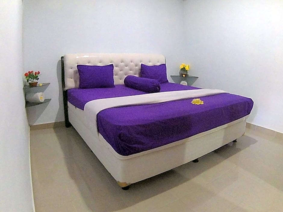 Twenty4Seven Bed & Breakfast – Jimbaran, CO