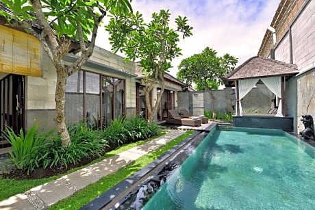 The Khayangan Dreams Villa, Seminyak