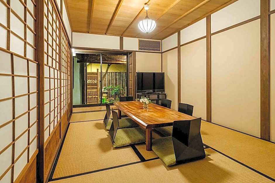 Hatoba an Machiya House