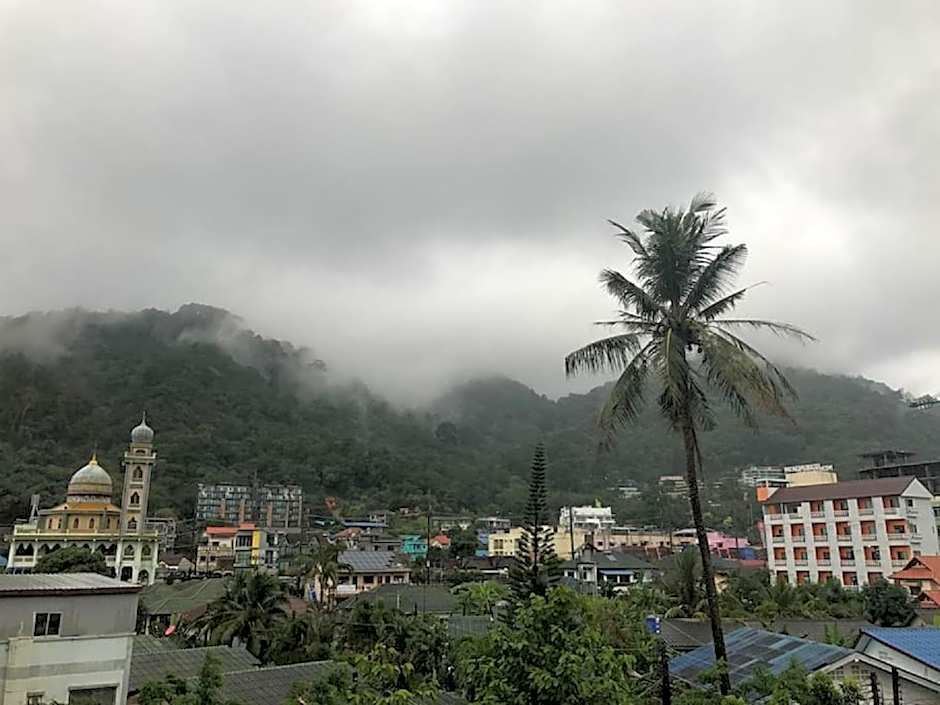 The Deck Patong by VIP