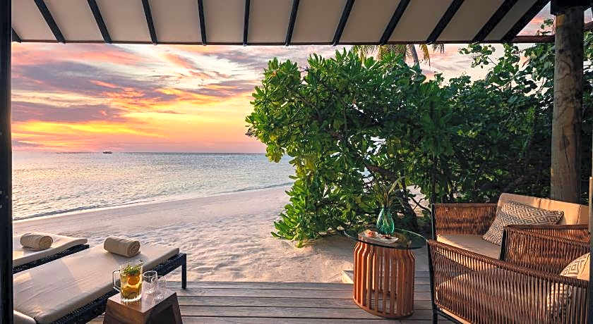 NH Collection Maldives Havodda Resort