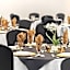 Holiday Inn Oakville Centre By IHG