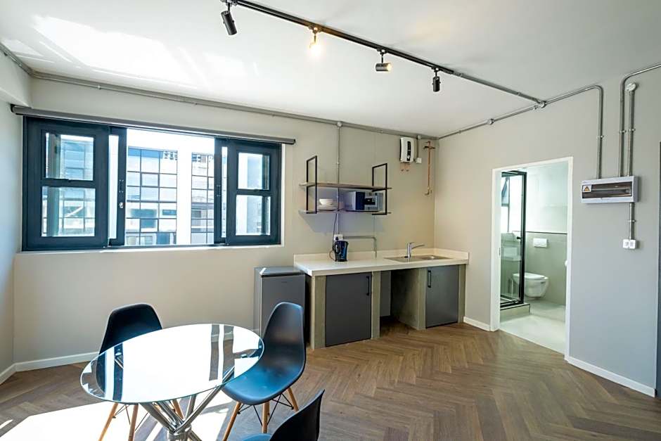 Inn & Out Plus Rosebank