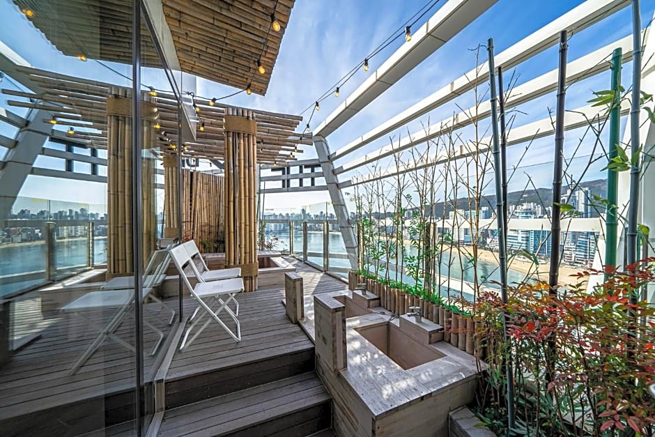 Gwanganli The Club Hotel