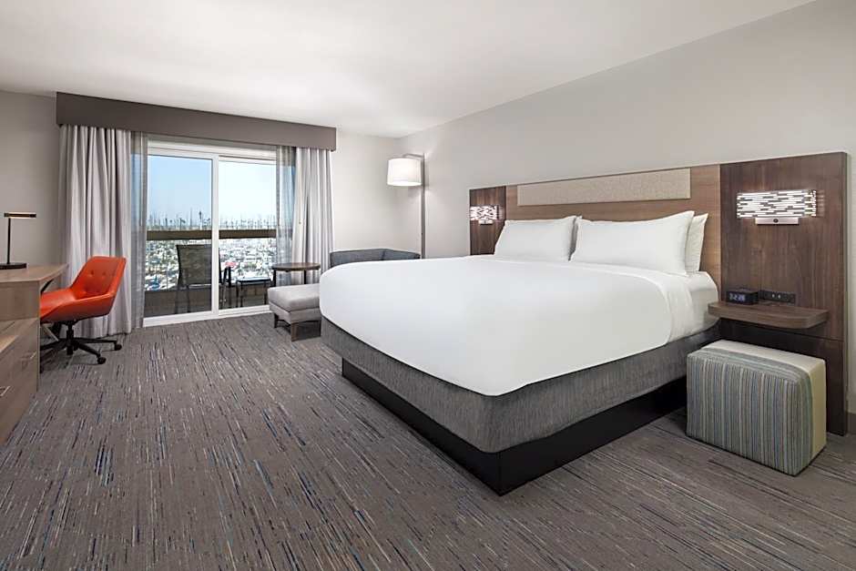 Holiday Inn Express Hotel & Suites Ventura Harbor By IHG