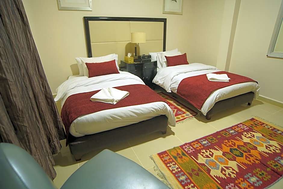 Over Mountains Hotel