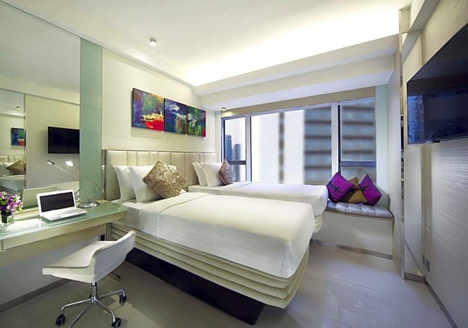 Photo 1 of 8 of Premier 2 Beds