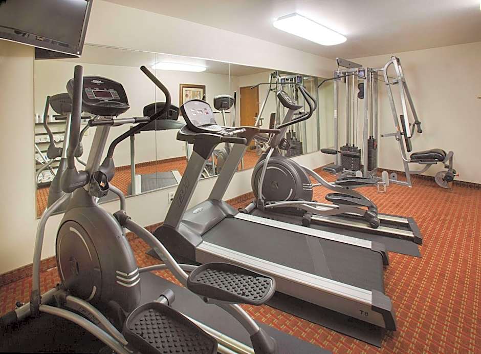 AmericInn by Wyndham Johnston Des Moines