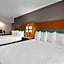 Country Inn & Suites by Radisson, Coon Rapids, MN