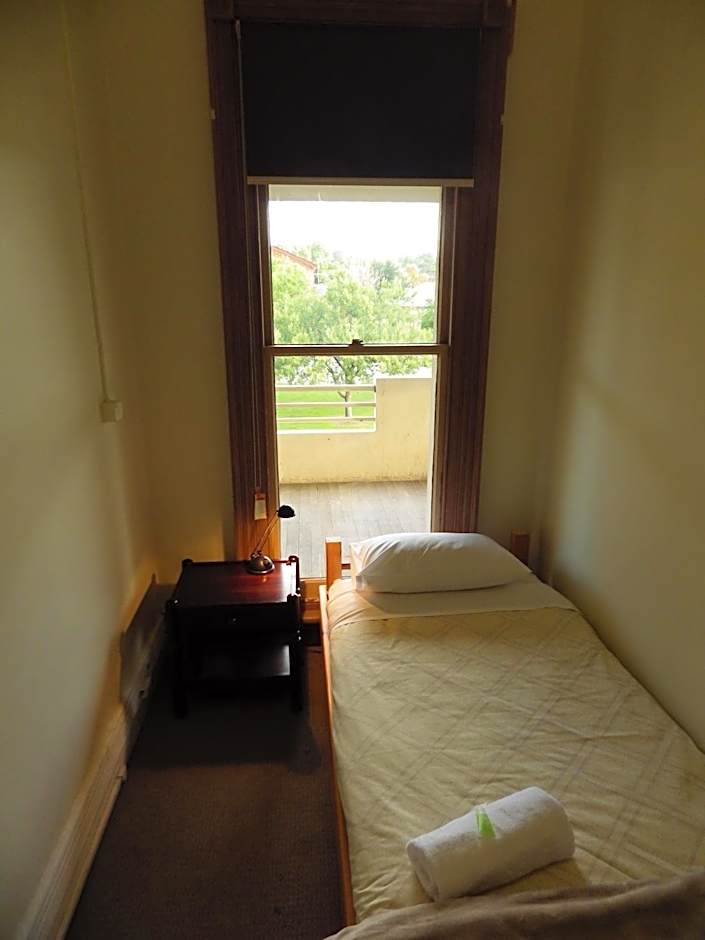 Delatite Hotel