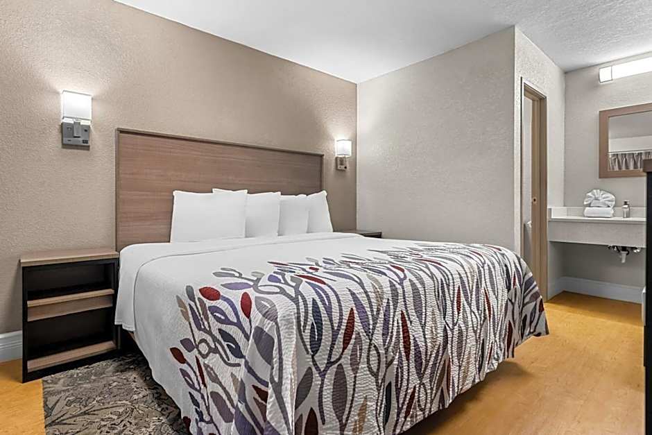 Red Roof Inn Tampa Fairgrounds - Casino