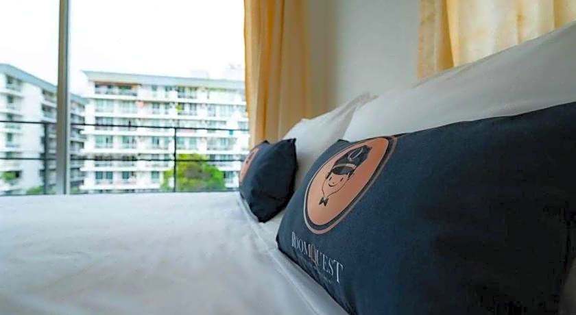 RQ Bangkok Sukhumvit 50 by Collection O