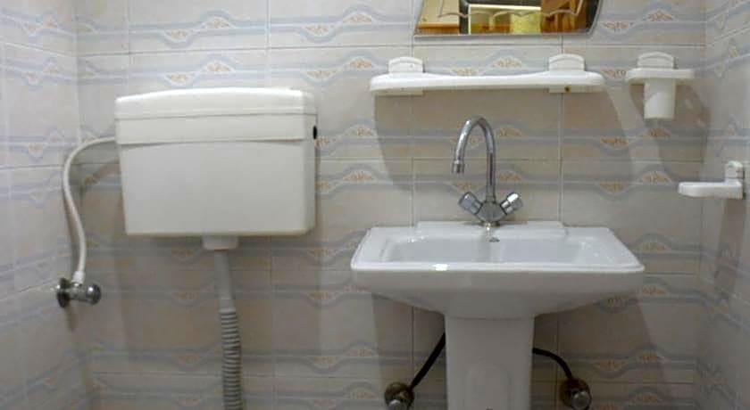 Hotel Eagle Nest Malam Jabba 