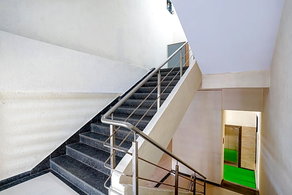 FabHotel Azure - Nr. Mumbai International Airport