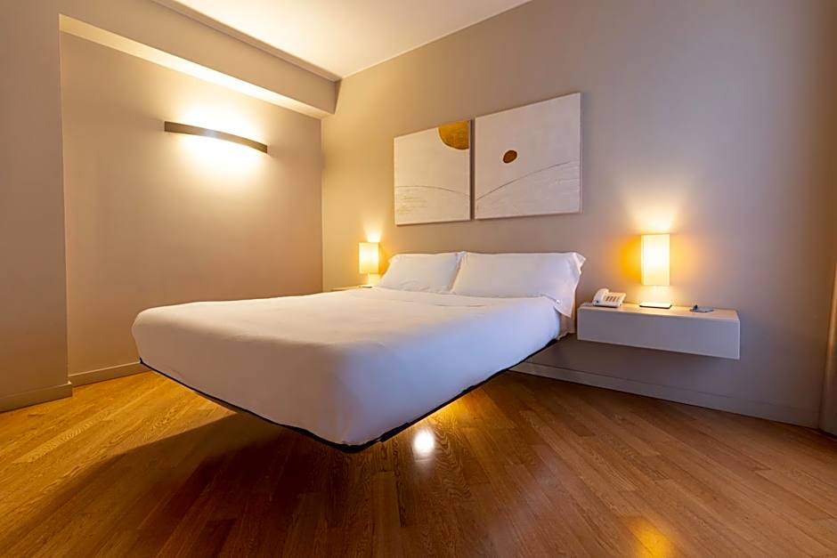 Home 15 Residence Hotel