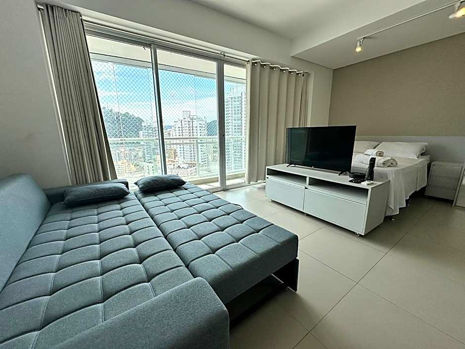 Vista Mar Unlimited Frente Mar Ar Condicionado Garagem Arrumação Andar Alto e piscina aquecida, sauna e muito mais!