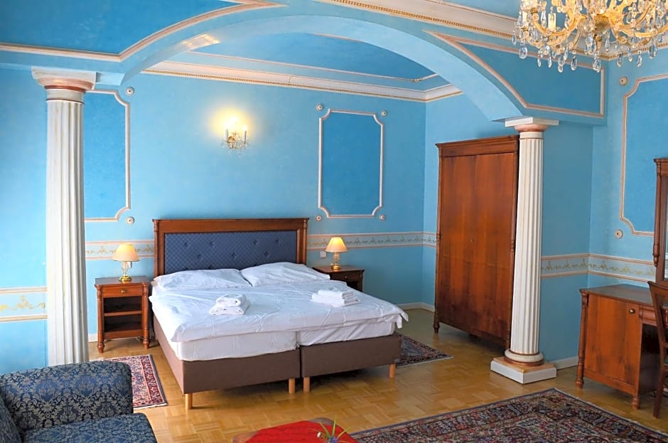 Hotel Renesance Krasna Kralovna