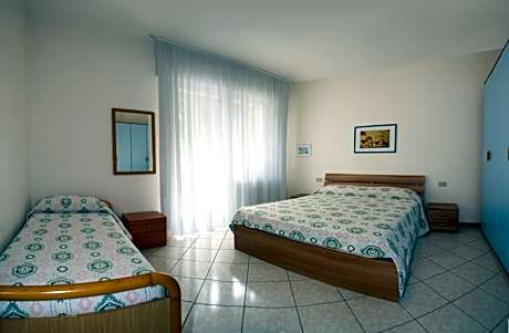 One-Bedroom Apartment - Blue