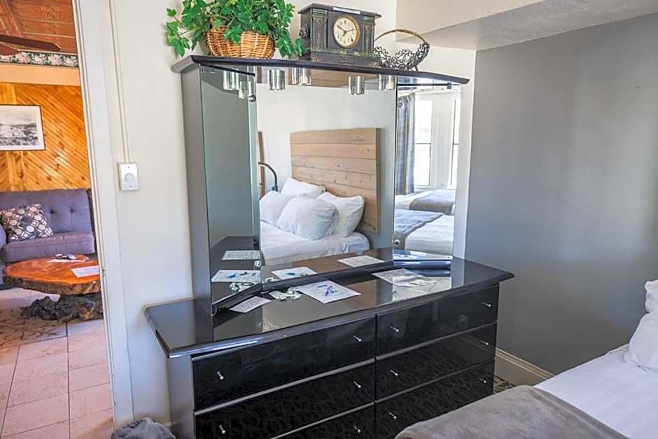 Hotel Nevada & Gambling Hall