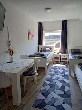 Triple Room with 3 single beds