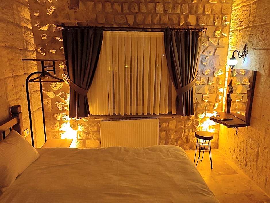 Euphoria Cave House