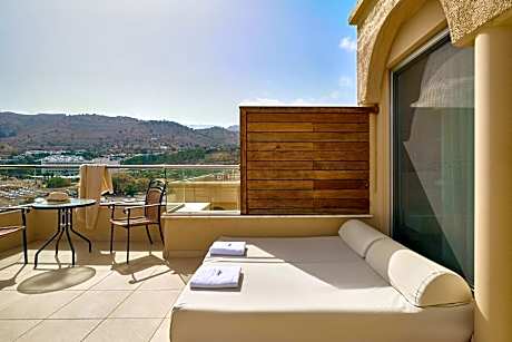 Deluxe Double Room with Beach View