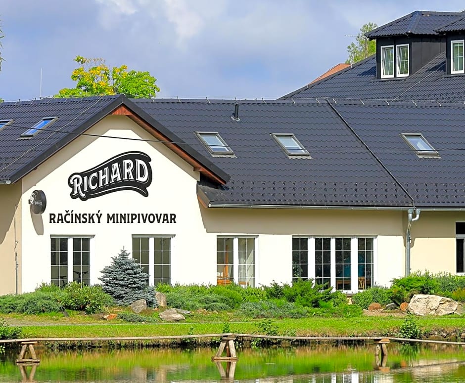 Hotel Leopold Račín