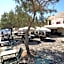 Akrotiri Hotel