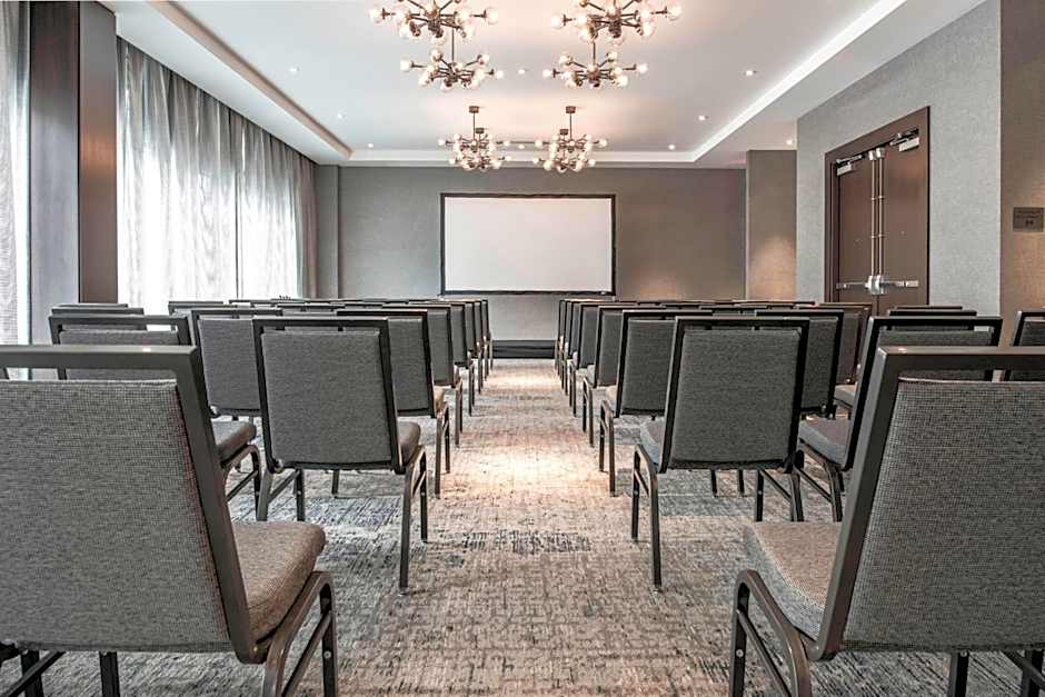 AC Hotel by Marriott Boston Downtown