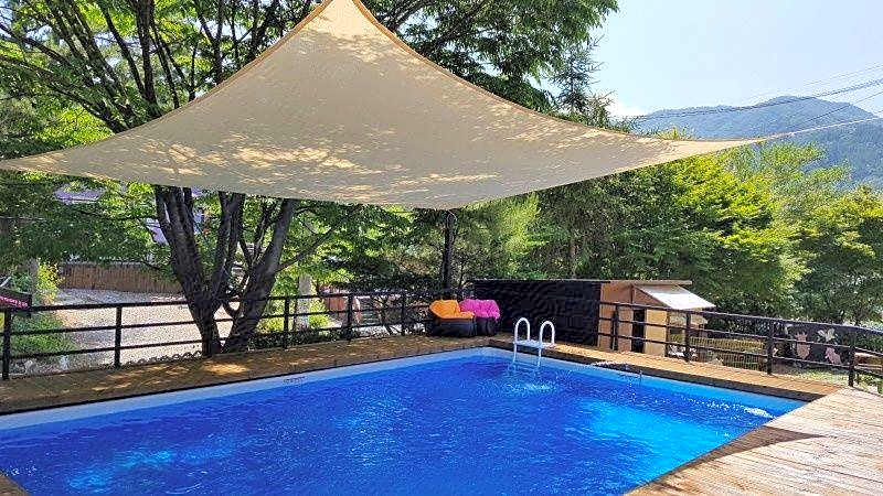 Blossom Pension