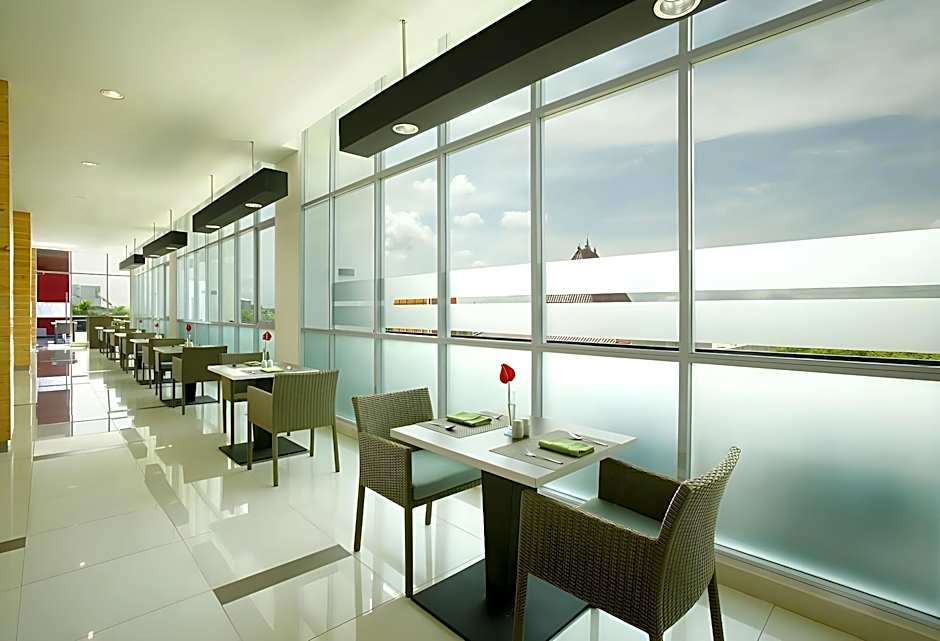 Hotel Santika Cikarang