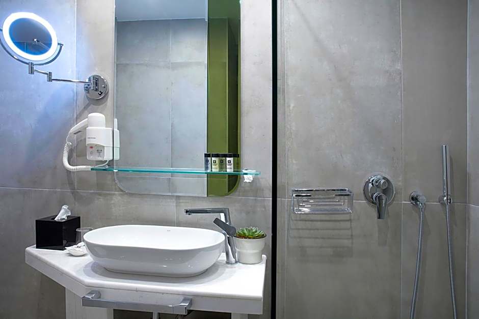 Wyndham Athens Residence