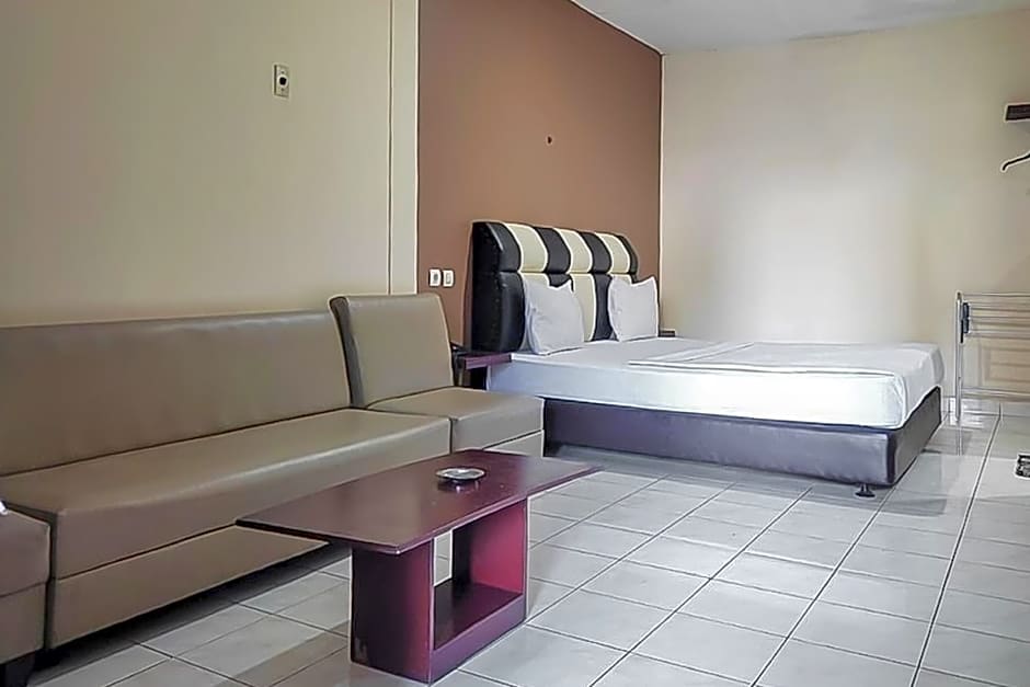 Fajar Indah Hotel Mitra RedDoorz