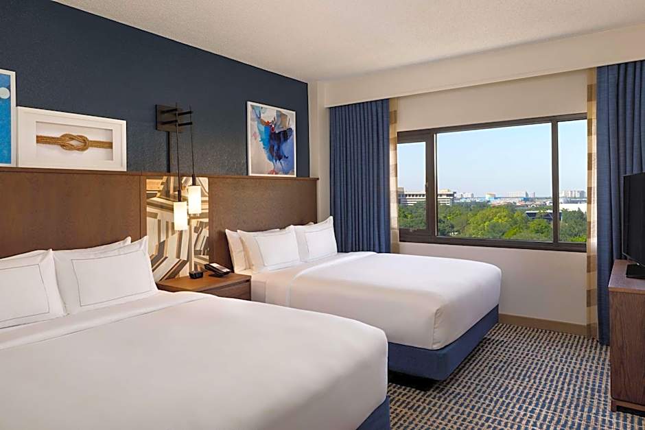 DoubleTree Suites by Hilton Orlando - Disney Springs® Area