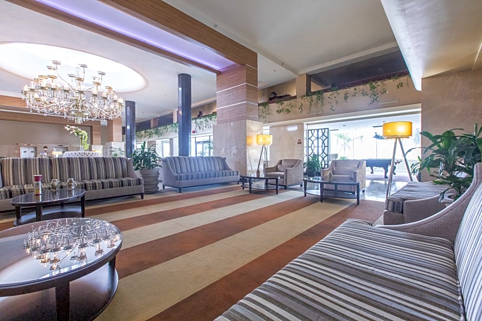 Sherry Frontenac Oceanfront