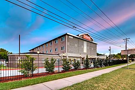 Orangewood Inn and Suites Midtown