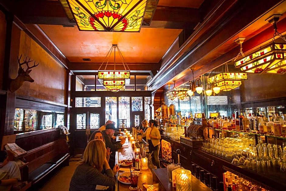 McMenamins Olympic Club