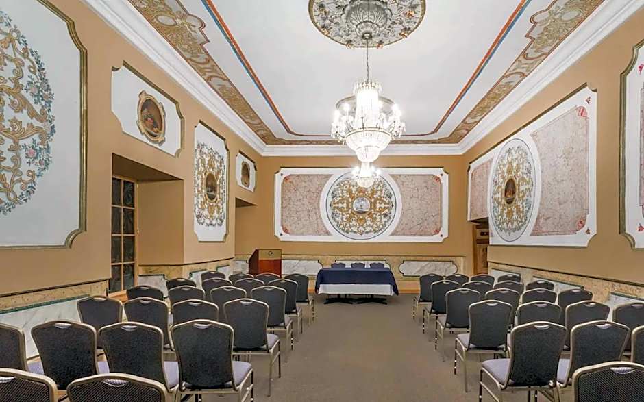 Wyndham Costa del Sol Cusco