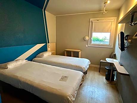 Standard Room with 2 Single Beds