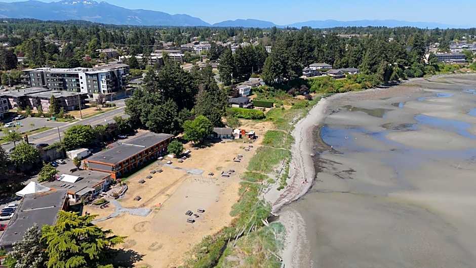 Sea Edge Beachside Hotel