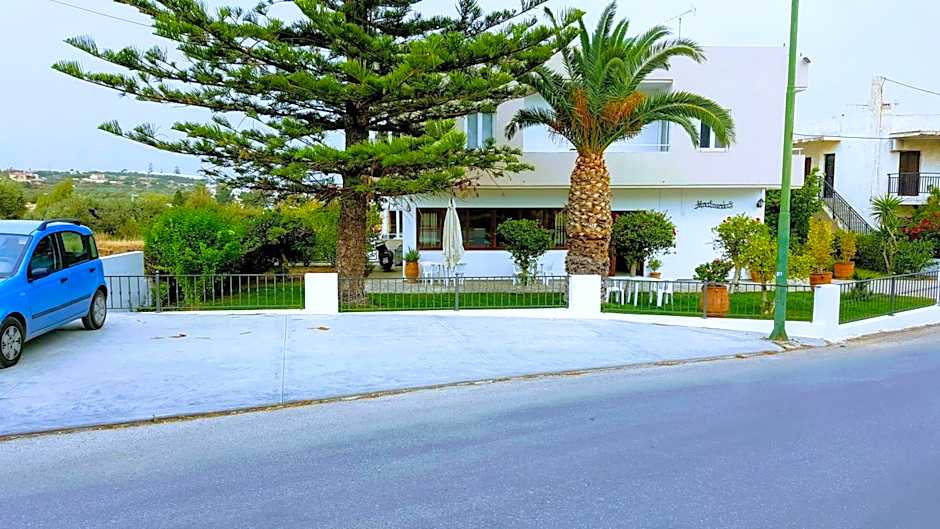 Mastorakis Hotel and Studios