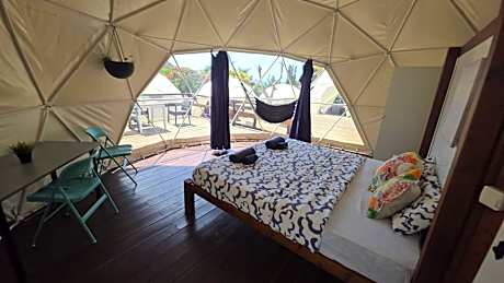 Dome Deluxe