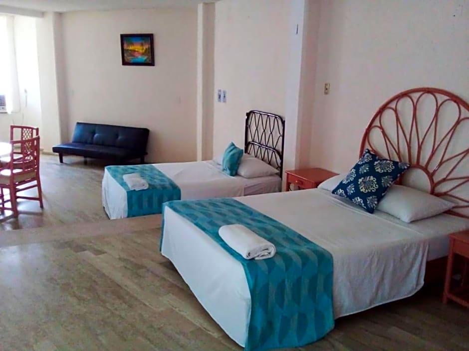 HOTEL Galerias Diana