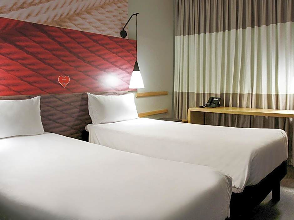 Ibis Osasco