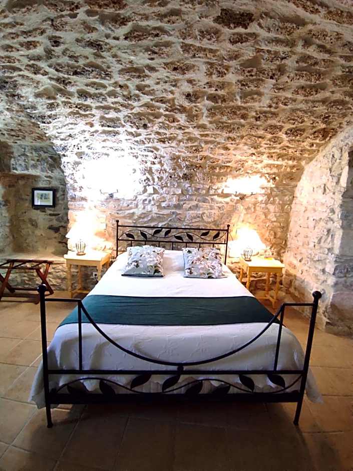 Logis Hôtel Restaurant Gîte La Bastide du Vébron
