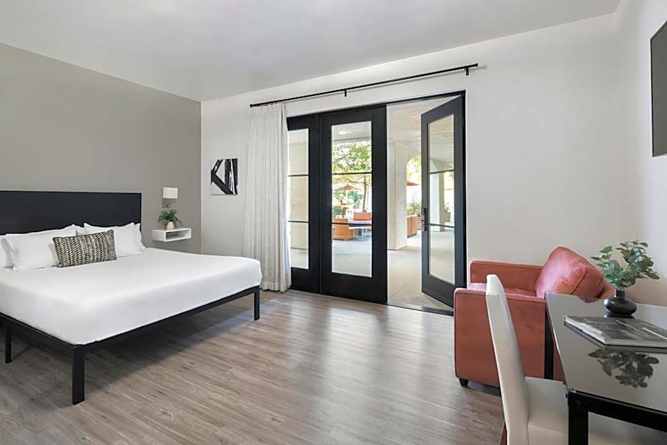 Hotel Casa 425 + Lounge, A Four Sisters Inn