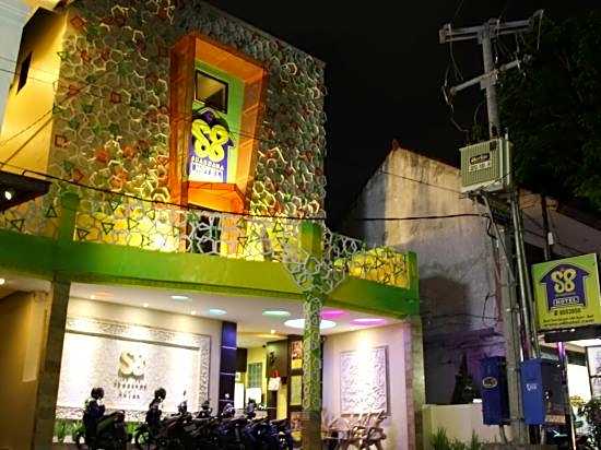 S 8 Suardana Hotel